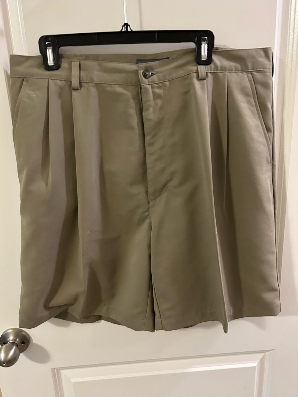 croft & barrow Men's Flat Front green Shorts